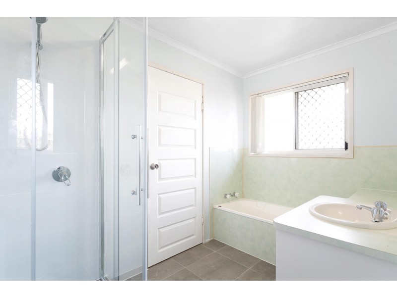 12 Broomdykes Drive, Beaconsfield QLD 4740