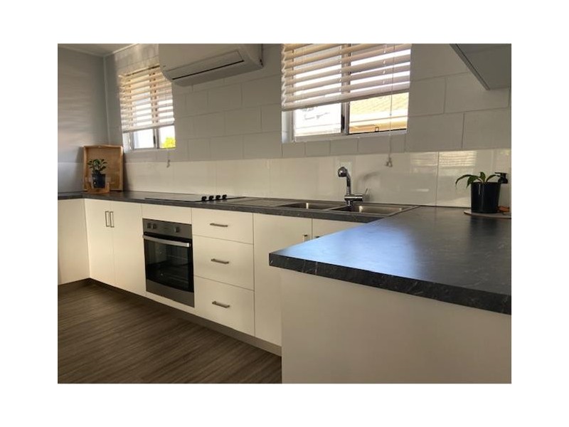 2/8 Stewart Street, Walkerston QLD 4751