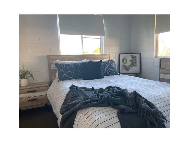 2/8 Stewart Street, Walkerston QLD 4751