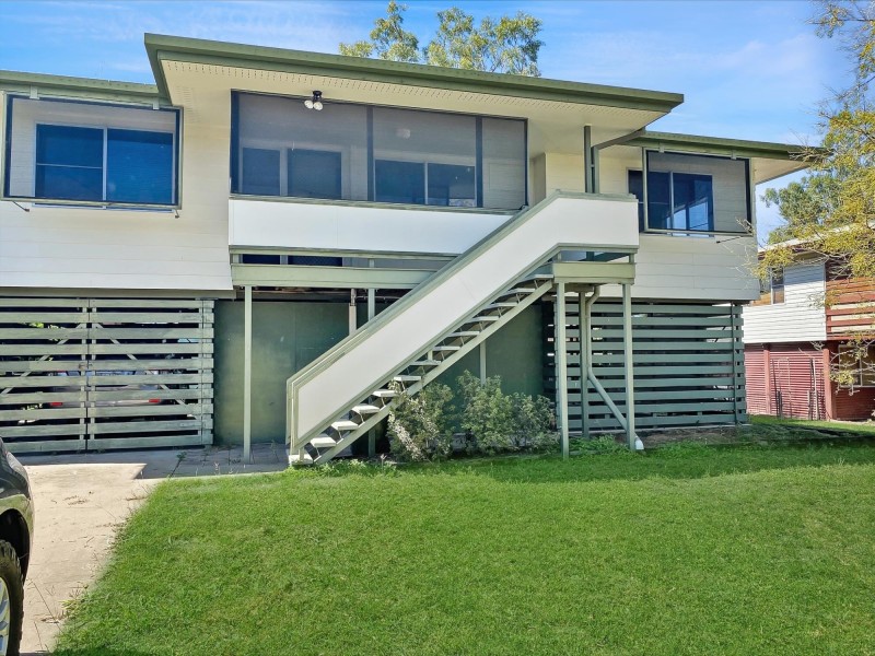 17 Donovan Crescent, Dysart QLD 4745