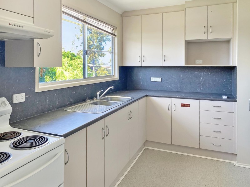 17 Donovan Crescent, Dysart QLD 4745