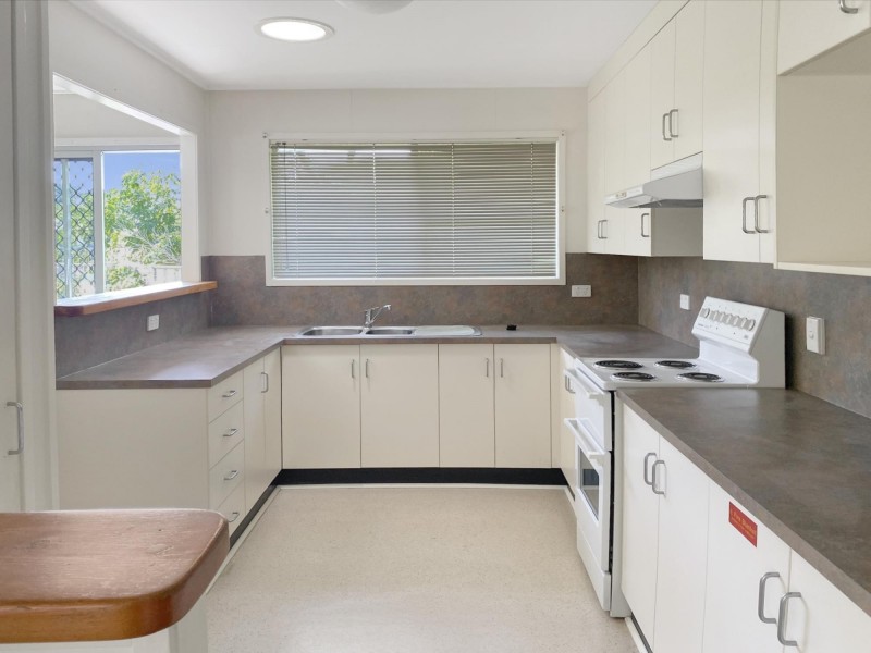 25 Menzies Street, Dysart QLD 4745