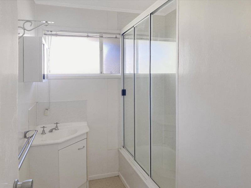 25 Menzies Street, Dysart QLD 4745