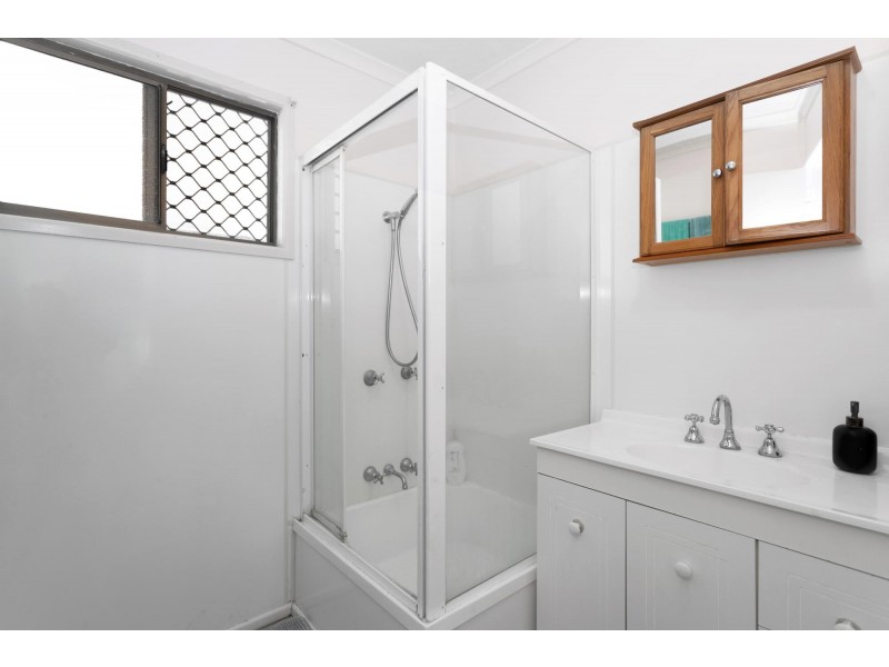 71 Banksia Avenue, Andergrove QLD 4740