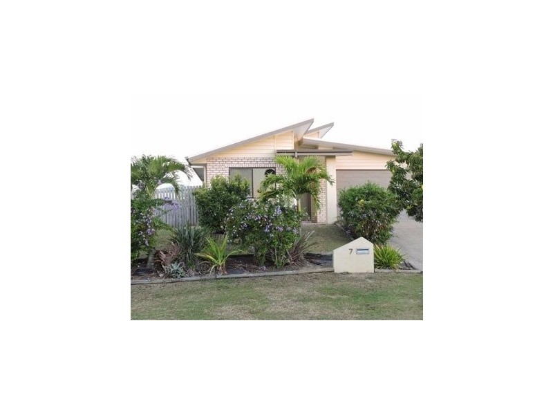 7 Lance Street, Bucasia QLD 4750