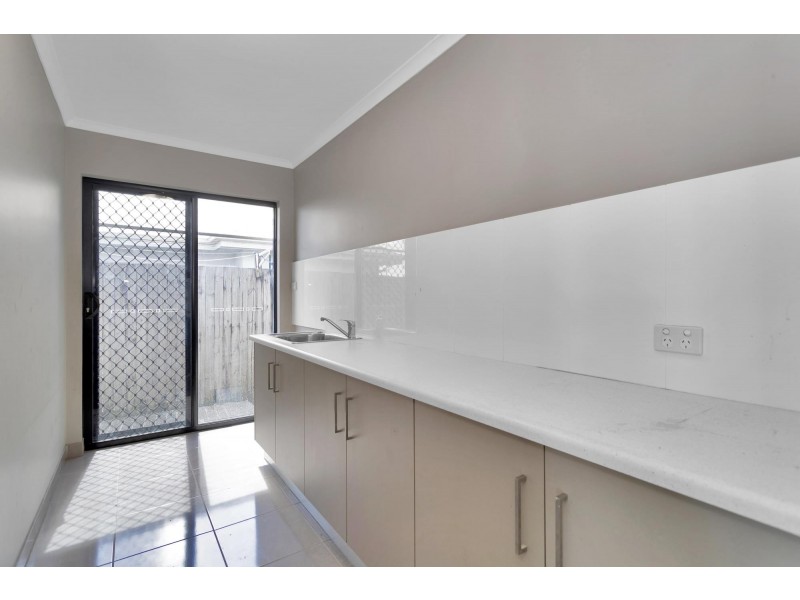 51 Makybe Diva Drive, Ooralea QLD 4740