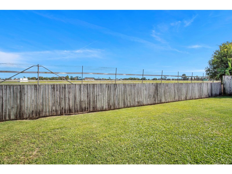51 Makybe Diva Drive, Ooralea QLD 4740