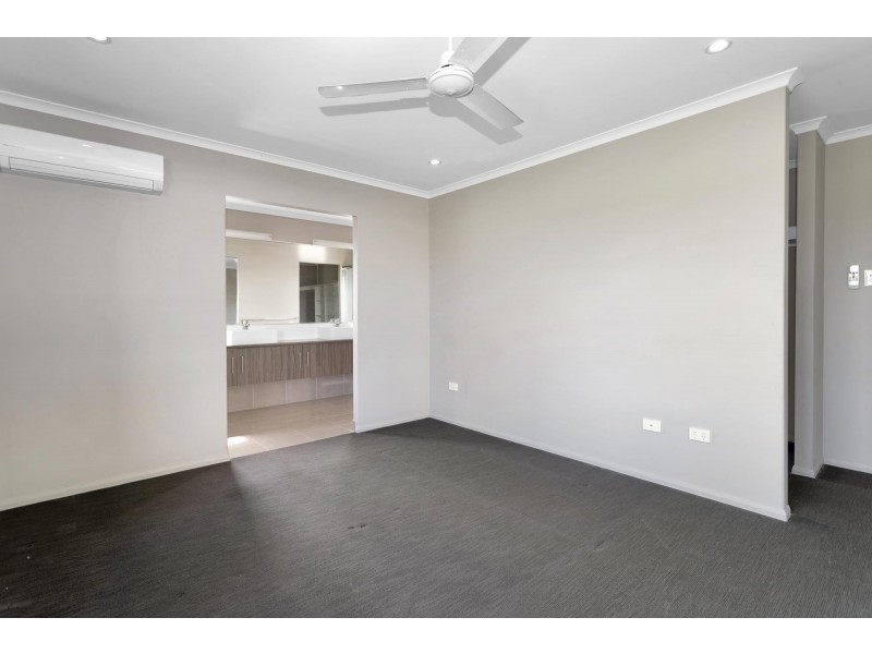 51 Makybe Diva Drive, Ooralea QLD 4740