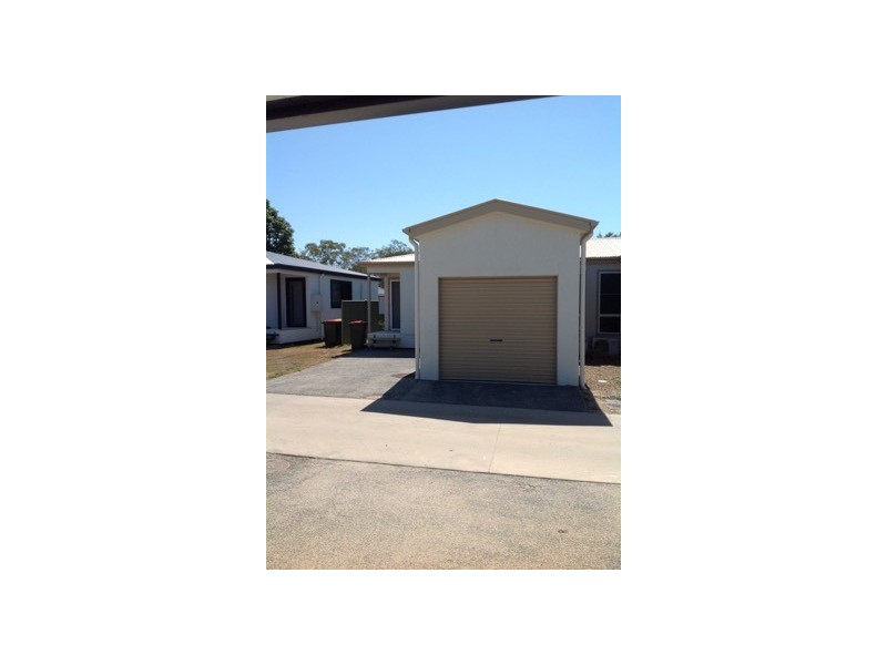 7/5 Atkinson Street, Middlemount QLD 4746