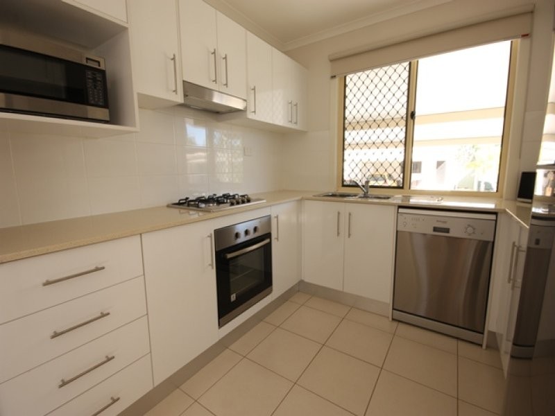 7/5 Atkinson Street, Middlemount QLD 4746