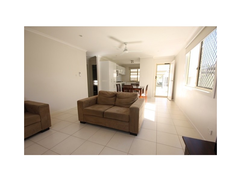 7/5 Atkinson Street, Middlemount QLD 4746