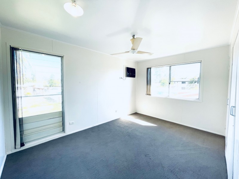 27 Barraclough Crescent, Moranbah QLD 4744