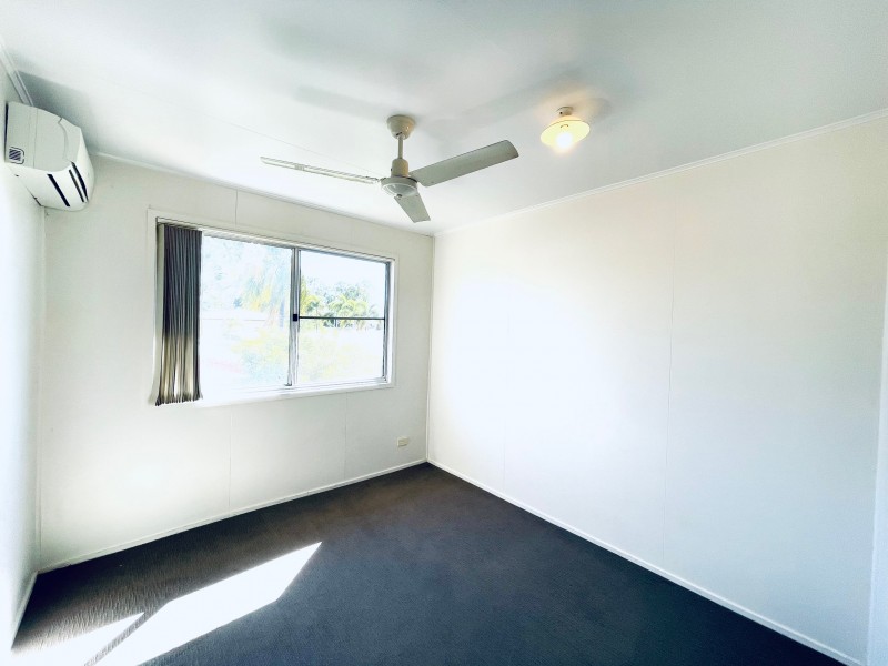 27 Barraclough Crescent, Moranbah QLD 4744