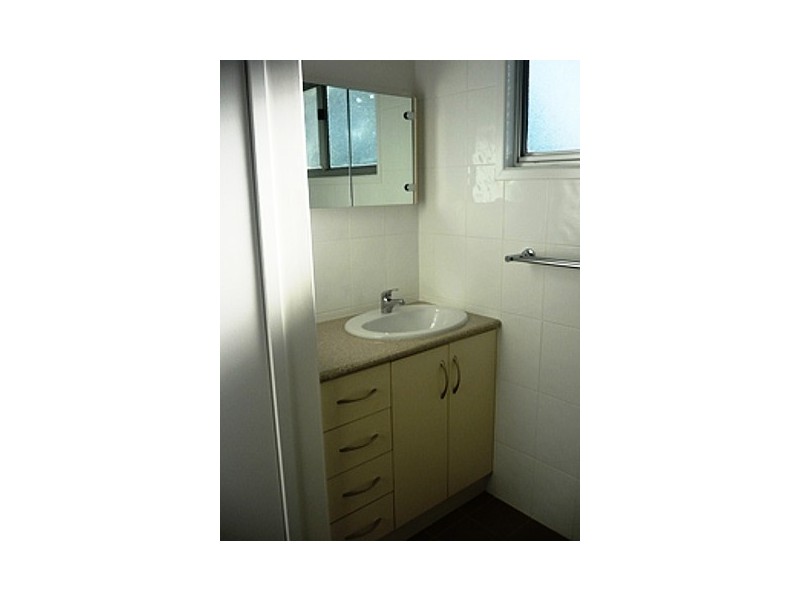 27 Barraclough Crescent, Moranbah QLD 4744