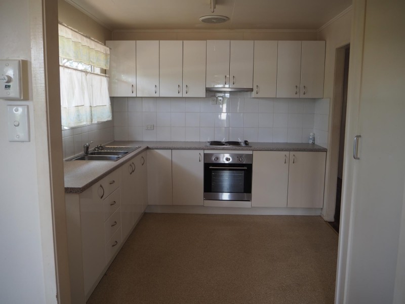 21 Garnham Dr, Dysart QLD 4745