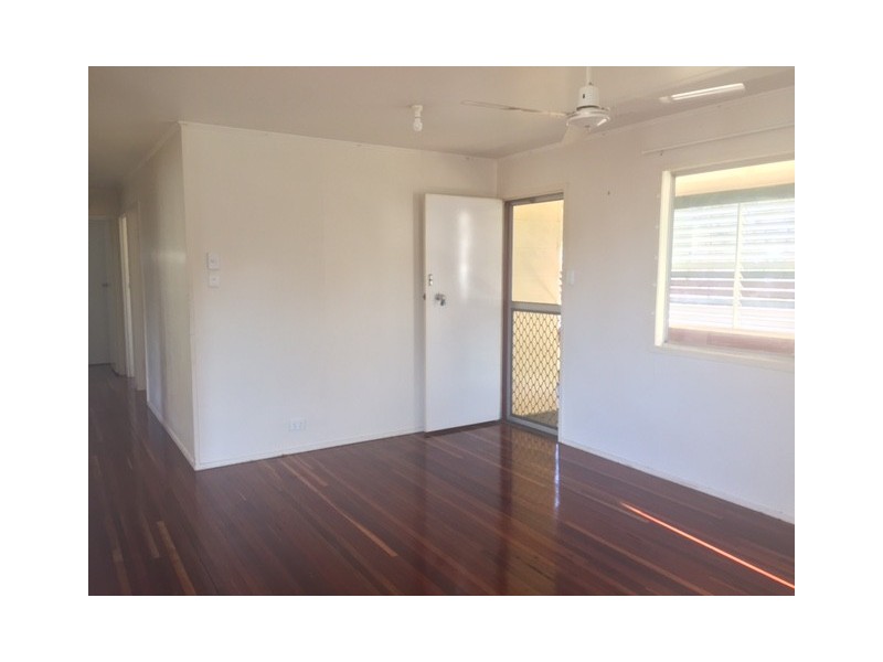 21 Garnham Dr, Dysart QLD 4745