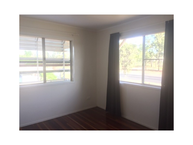 21 Garnham Dr, Dysart QLD 4745