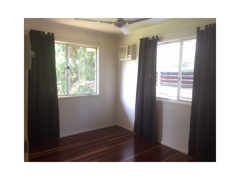 21 Garnham Dr, Dysart QLD 4745
