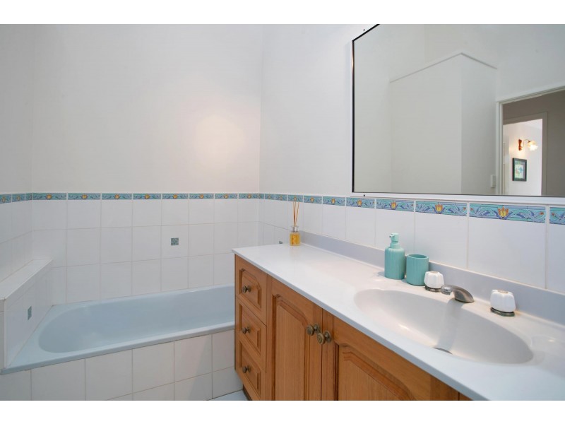 2 Antoney Lane, Sarina Beach QLD 4737