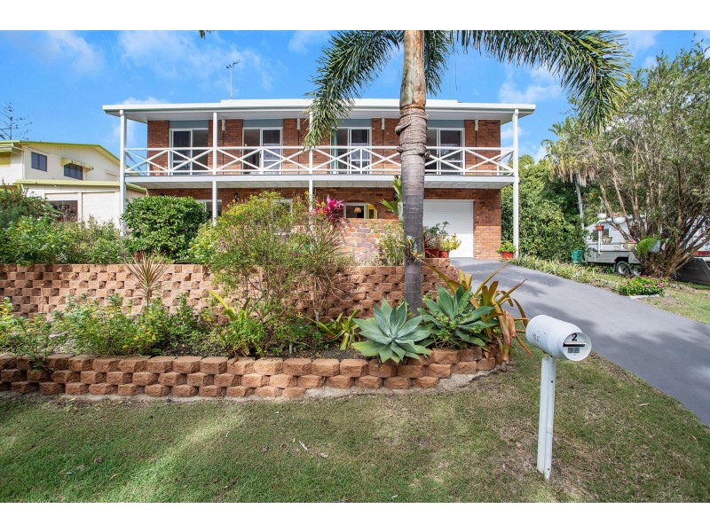 2 Antoney Lane, Sarina Beach QLD 4737