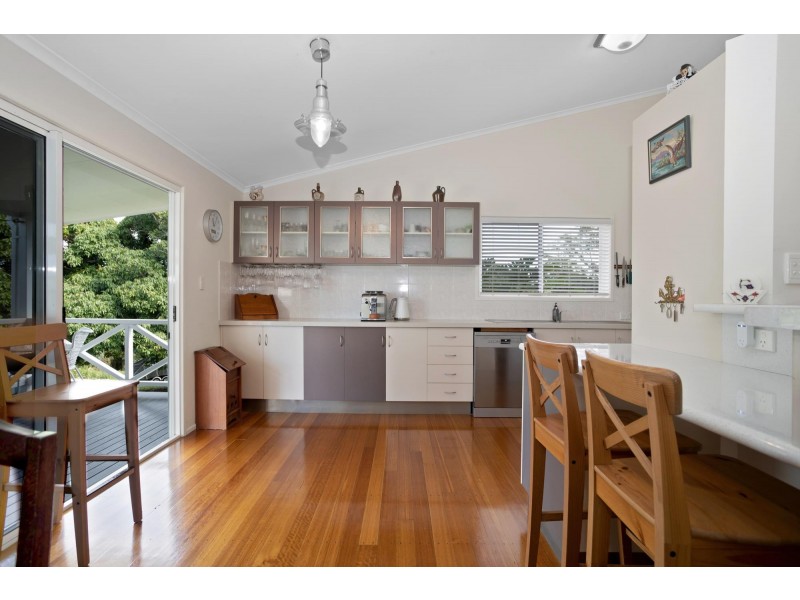 2 Antoney Lane, Sarina Beach QLD 4737