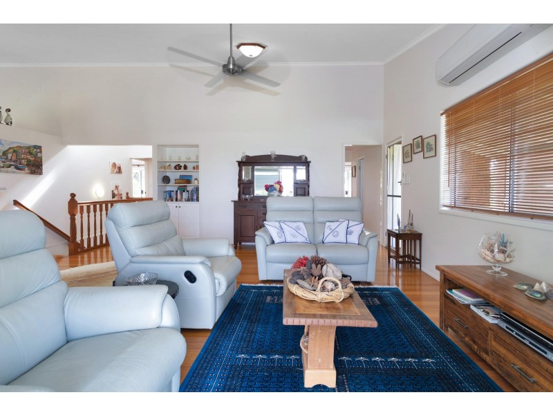 2 Antoney Lane, Sarina Beach QLD 4737