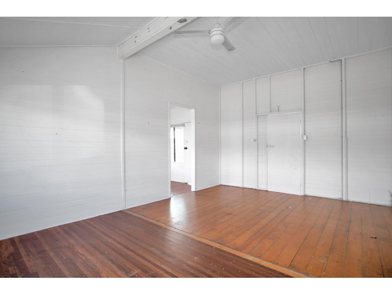 115 Nebo Road, West Mackay QLD 4740