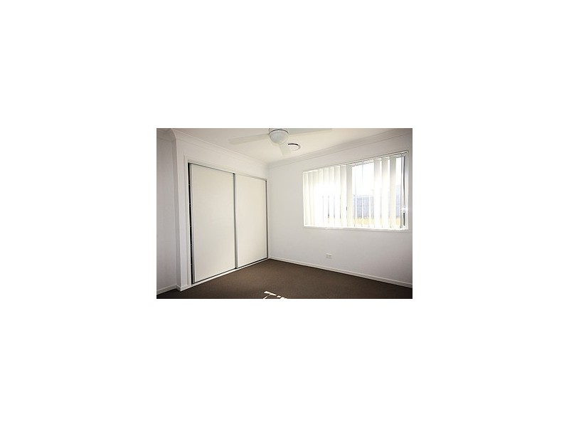 5 Majesty Street, Rural View QLD 4740