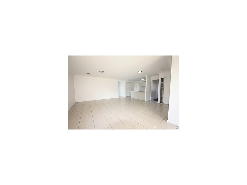 5 Majesty Street, Rural View QLD 4740