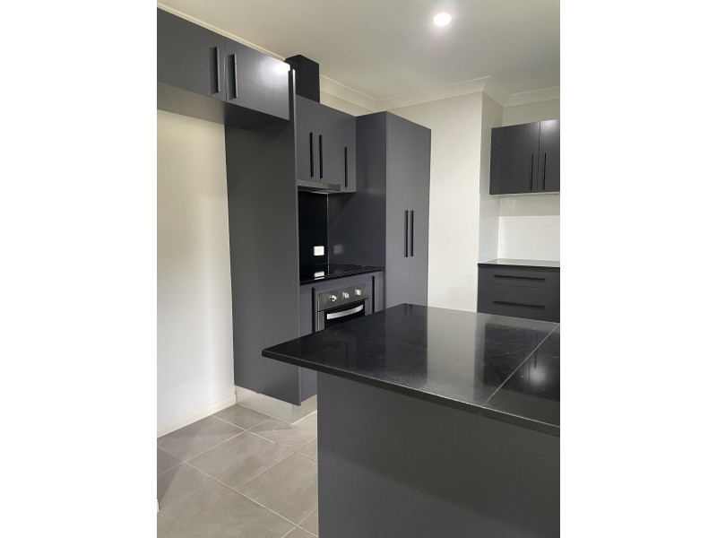 34 Coogee Terrace, Blacks Beach QLD 4740