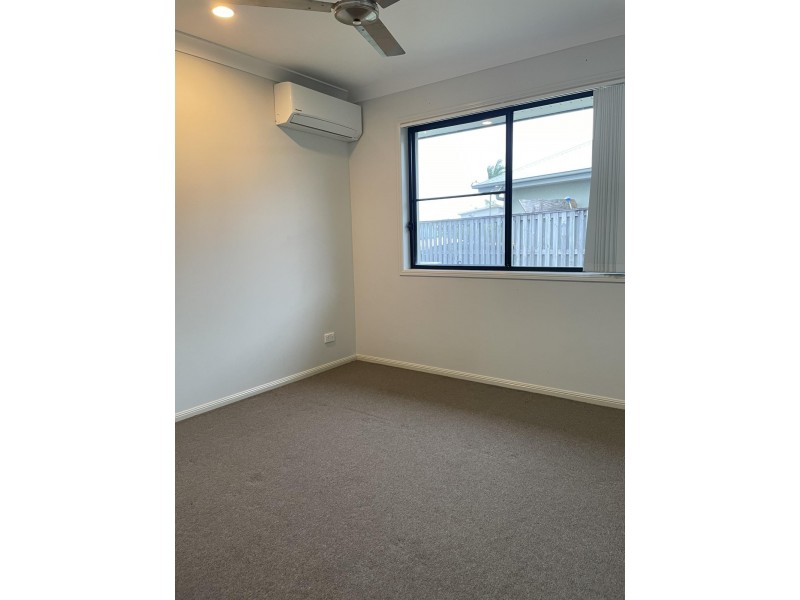 34 Coogee Terrace, Blacks Beach QLD 4740