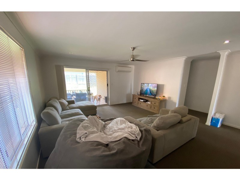 38 Bushlark Drive, Moranbah QLD 4744