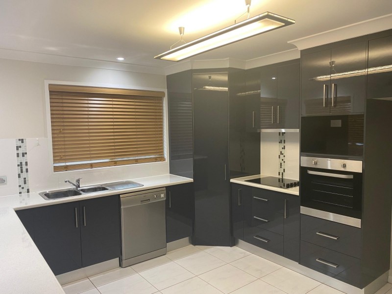 4 Kingfisher Street, Moranbah QLD 4744