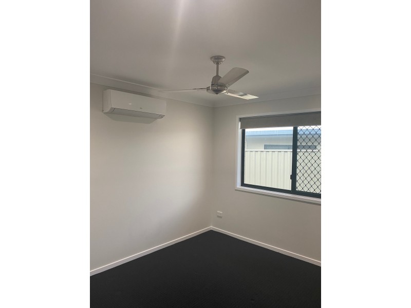 4 Kingfisher Street, Moranbah QLD 4744