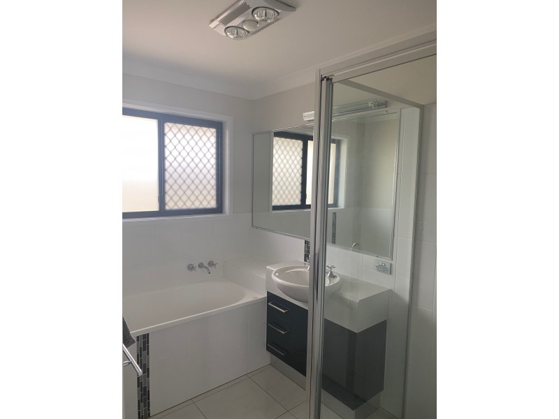 4 Kingfisher Street, Moranbah QLD 4744