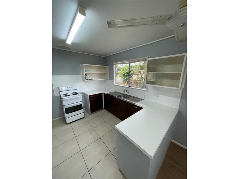 6 Macdonald Street, Dysart QLD 4745