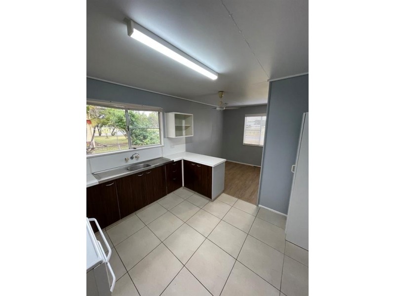 6 Macdonald Street, Dysart QLD 4745