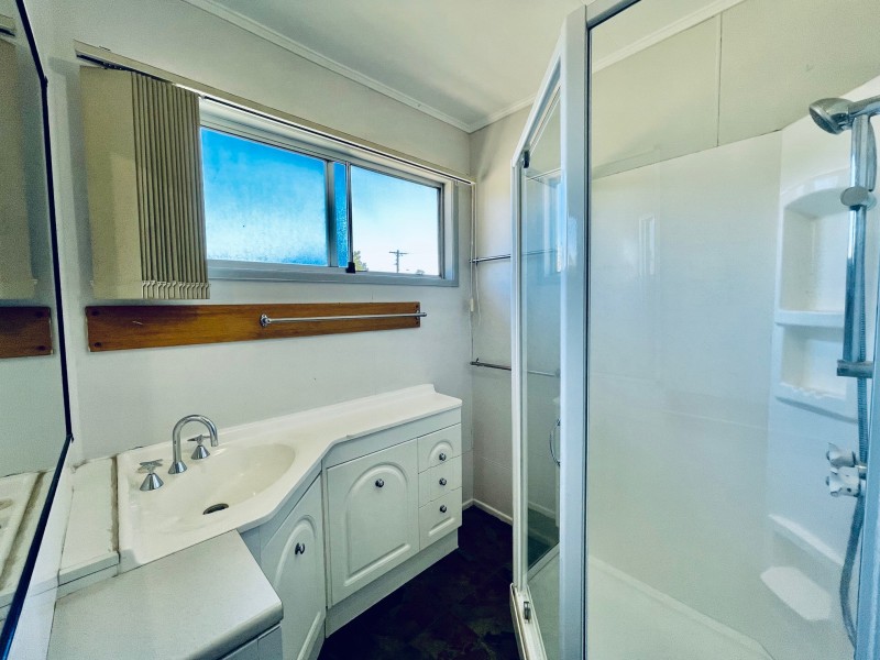 27 Bradman Street, Moranbah QLD 4744