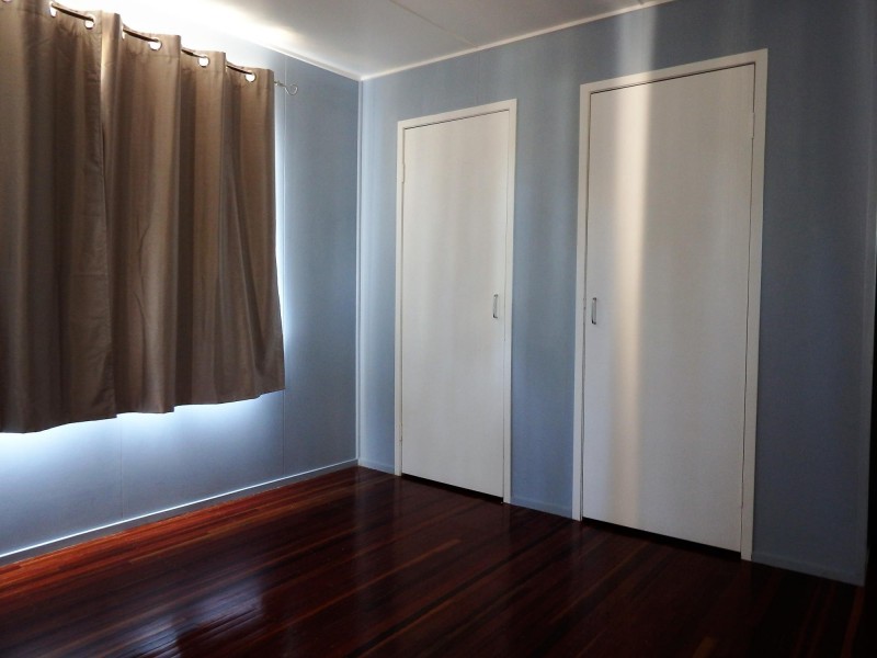 30 Middle Crescent, Dysart QLD 4745