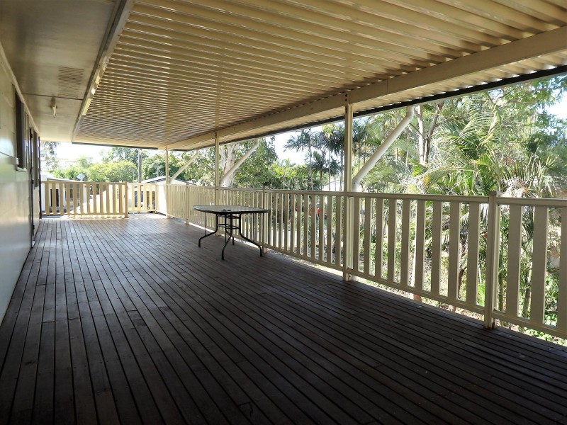 30 Middle Crescent, Dysart QLD 4745