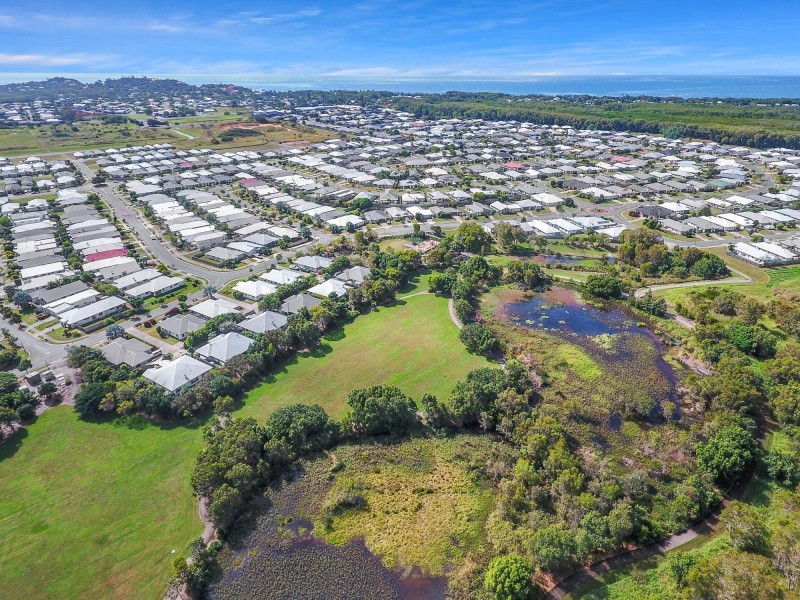 129 Whitehaven Drive, Blacks Beach QLD 4740