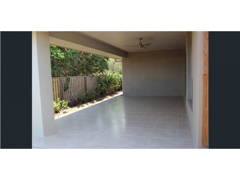 129 Whitehaven Drive, Blacks Beach QLD 4740