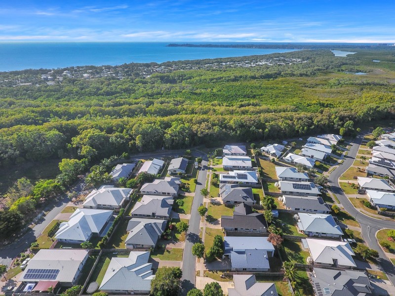 36 Duranbah Circuit, Blacks Beach QLD 4740