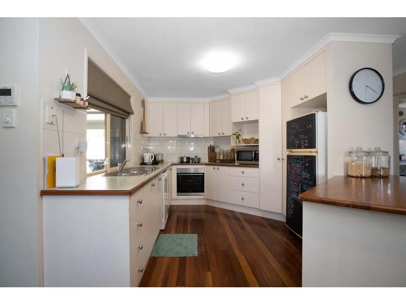 23 Kidston Avenue, Rural View QLD 4740