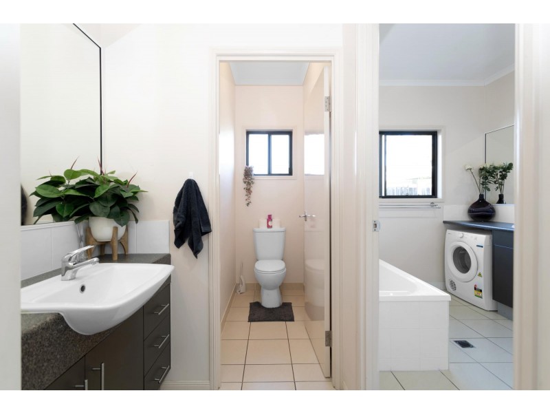 300 Bedford Road, Andergrove QLD 4740