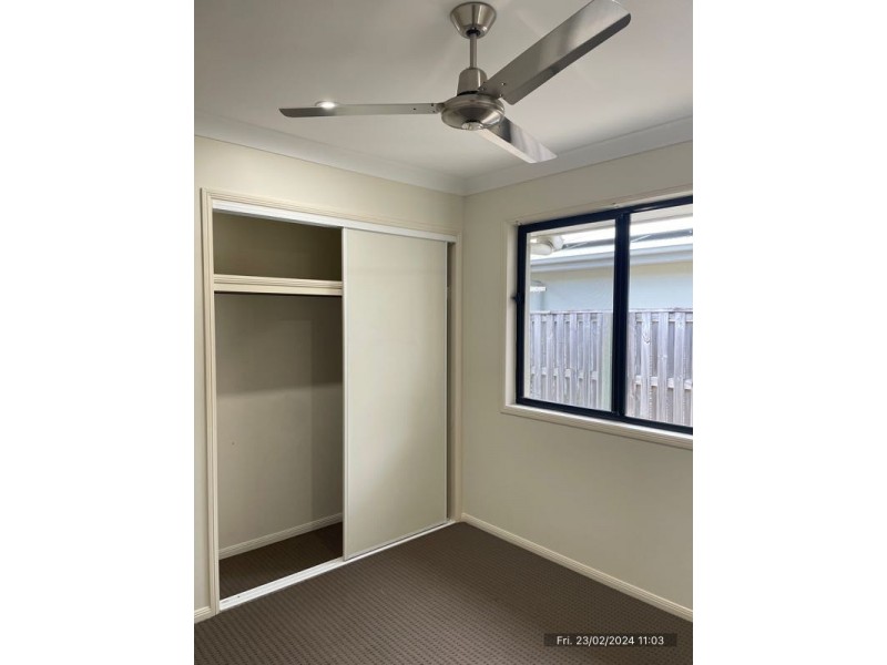 24 Scarborough Circuit, Blacks Beach QLD 4740