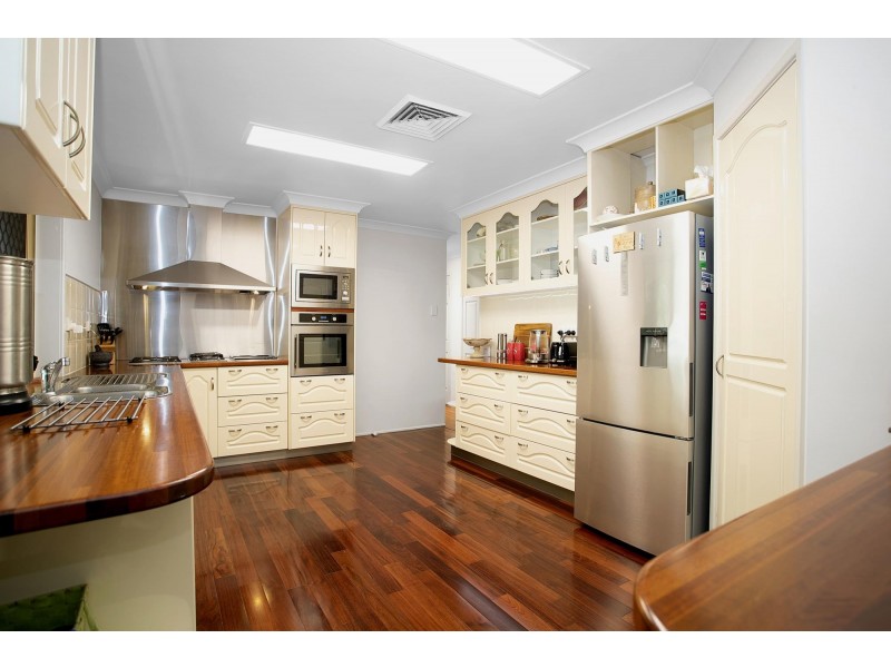 43 Annie Wood Ave, Mount Pleasant QLD 4740