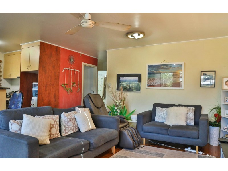 4 Sedgman Street, Moranbah QLD 4744