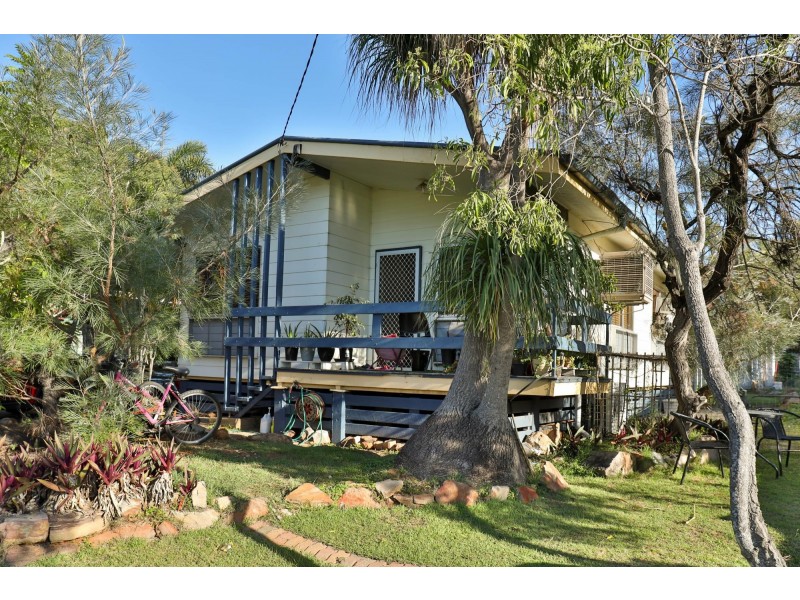 4 Sedgman Street, Moranbah QLD 4744