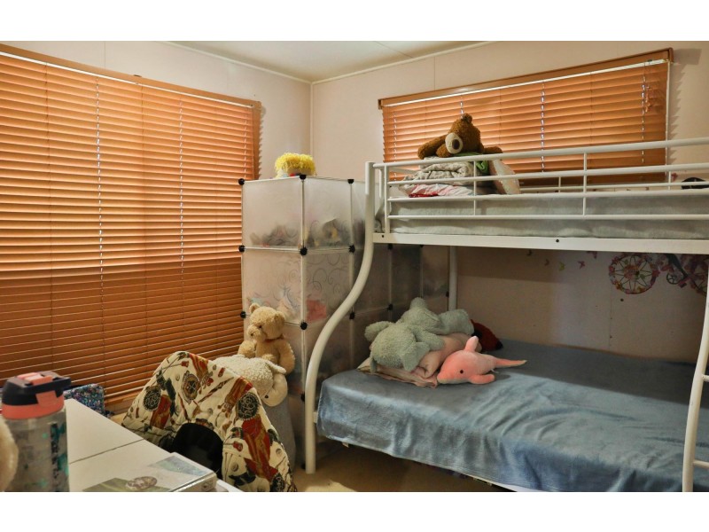 4 Sedgman Street, Moranbah QLD 4744